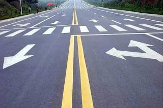 تخطيط الطرق والعلامات الأرضية